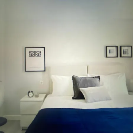 Elegante Rua Garrett Apartment